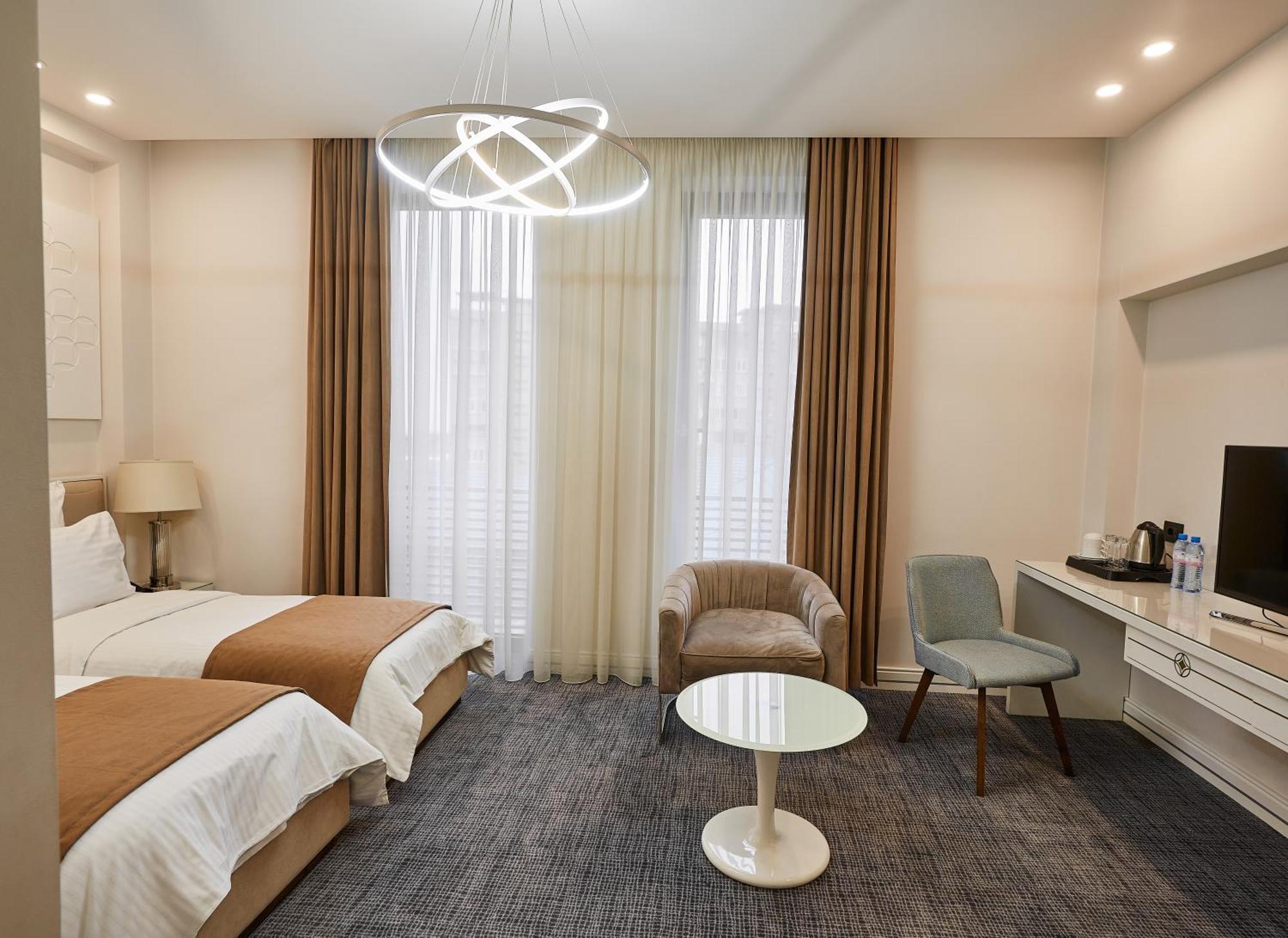 Aghababyan'S Hotel Jerevan Rom bilde A room at the hotel