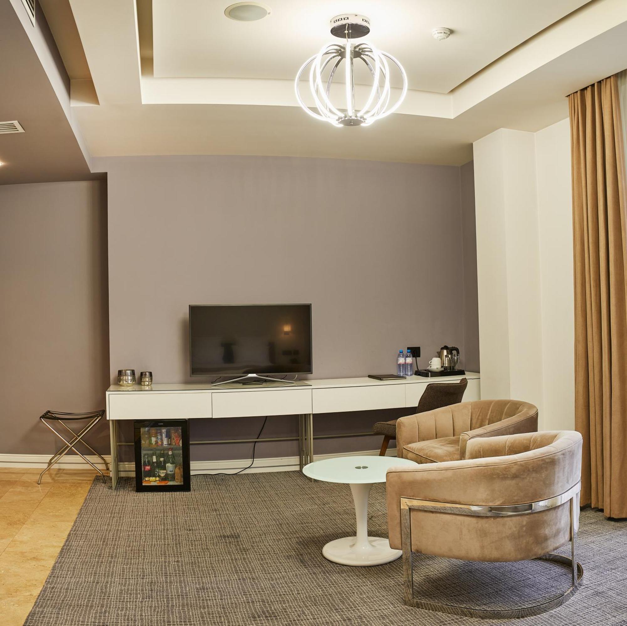 Aghababyan'S Hotel Jerevan Rom bilde A room at the hotel