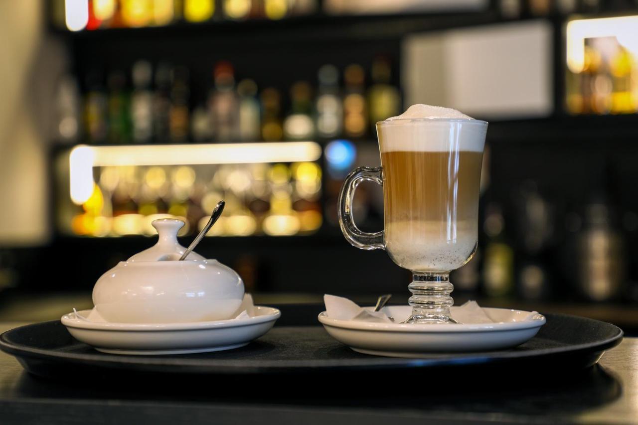 Aghababyan'S Hotel Jerevan Eksteriør bilde Latte macchiato